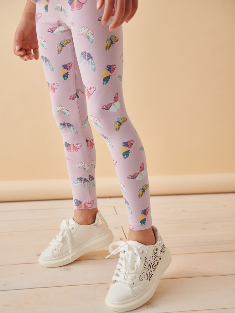 Rosafarbener Schmetterling - Leggings mit Print (3–16 J.) - Bild 2 von 6