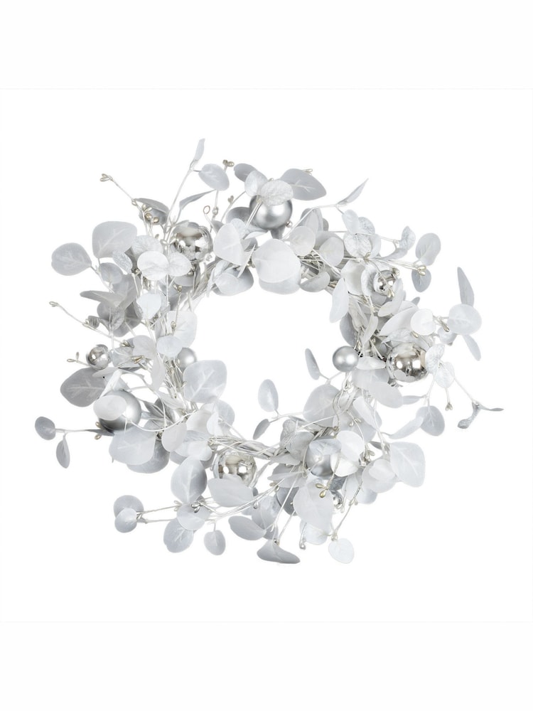 Scottish Everlastings Ltd White Eucalyptus & Bauble Christmas Wreath - Image 2 of 3 Scottish Everlastings Ltd White Eucalyptus & Bauble Christmas Wreath - Image 2 of 3