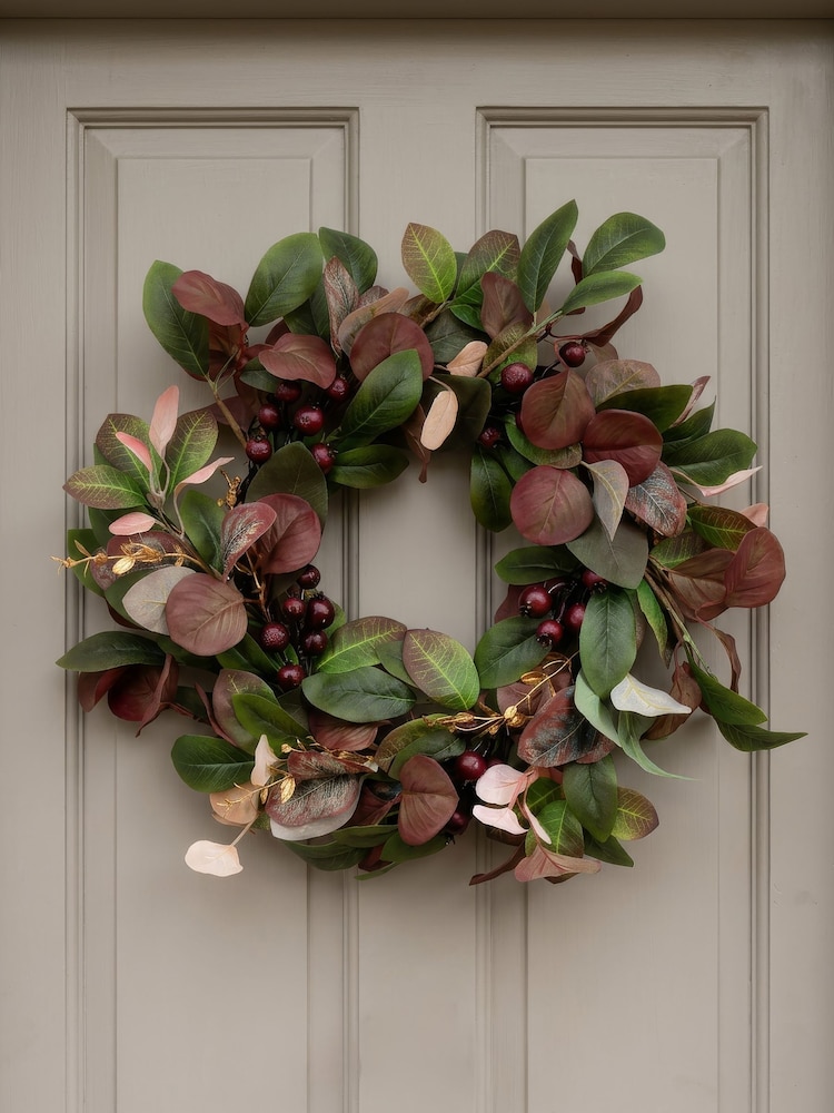 Scottish Everlastings Ltd Green Seasonal Foliage Wreath - Image 1 of 2