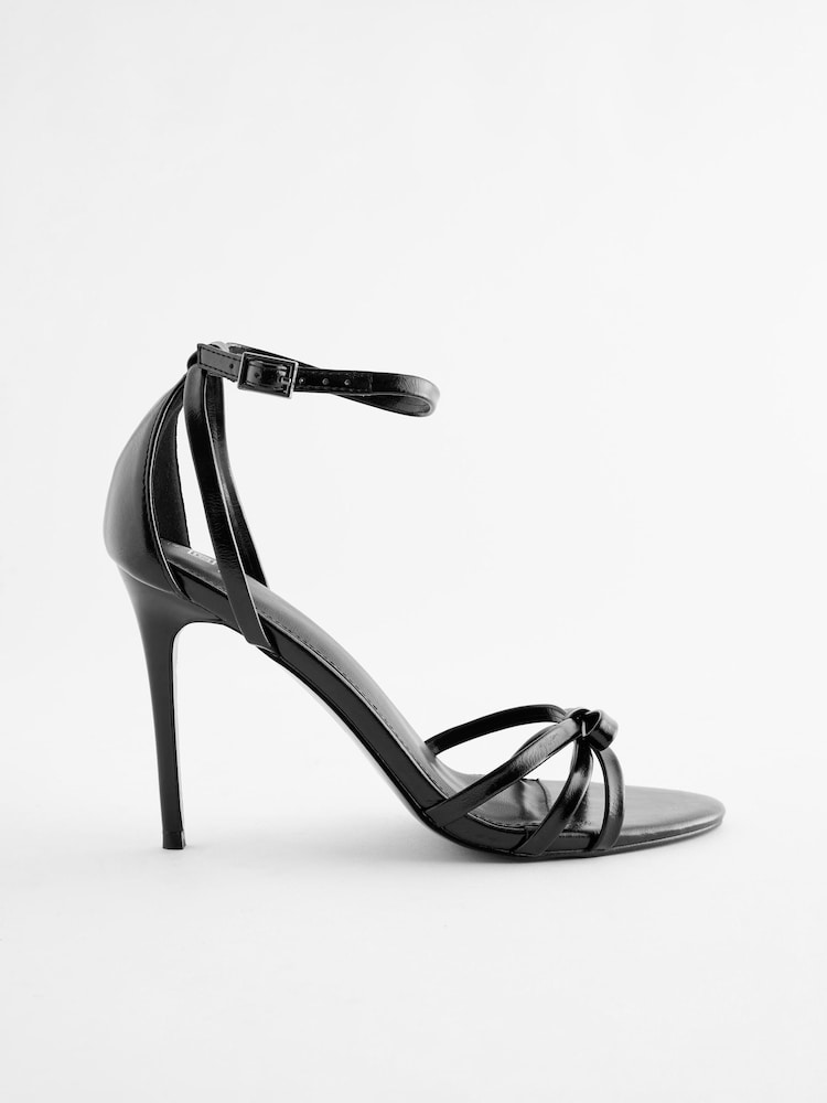أسود - صنادل بكعب عالي رفيع بأربة، تشكيلة Barely There من Forever Comfort® - صورة 1 من 4