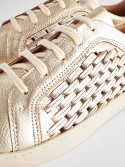 Gold - Signature Lederturnschuhe mit Schnürung und Webdesign - Bild 7 von 8