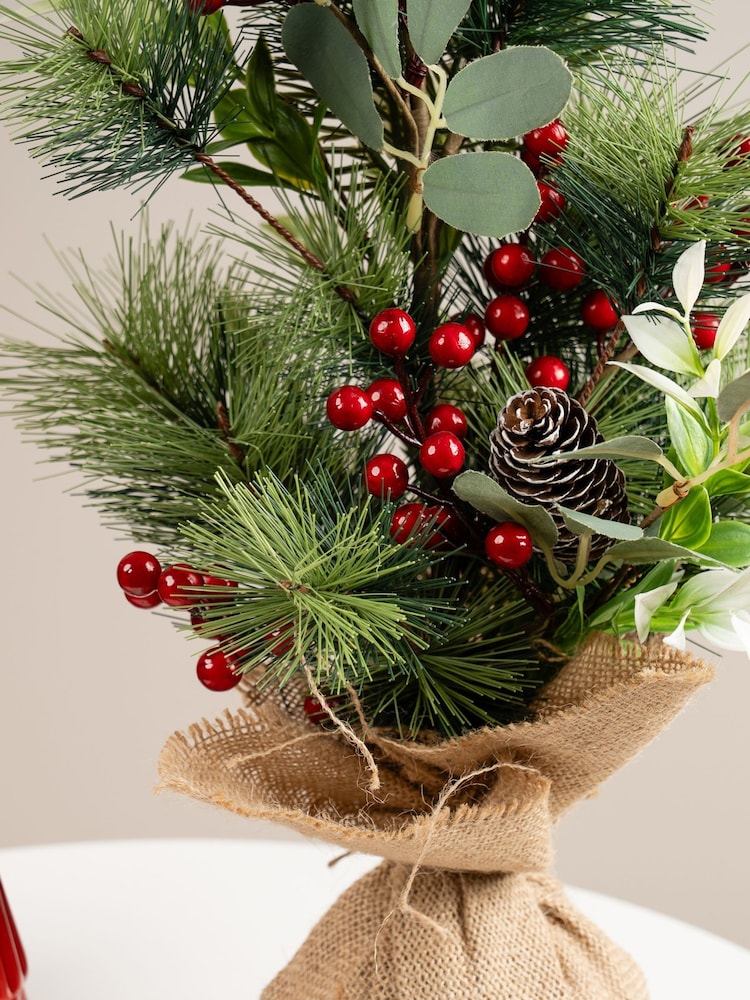 Scottish Everlastings Ltd Green Artificial Christmas Tree with Berries - Image 3 of 3 Scottish Everlastings Ltd Green Artificial Christmas Tree with Berries - Image 3 of 3