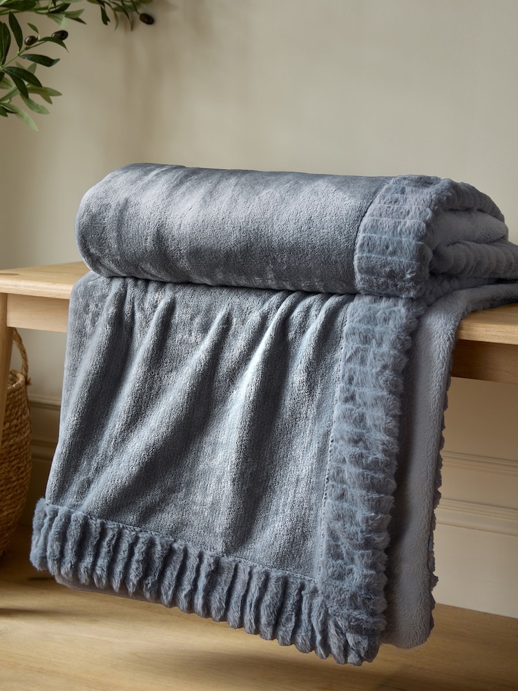 Catherine Lansfield Velvet And Faux Fur Soft and Cosy Throw - Image 1 of 5 Catherine Lansfield Velvet And Faux Fur Soft and Cosy Throw - Image 1 of 5