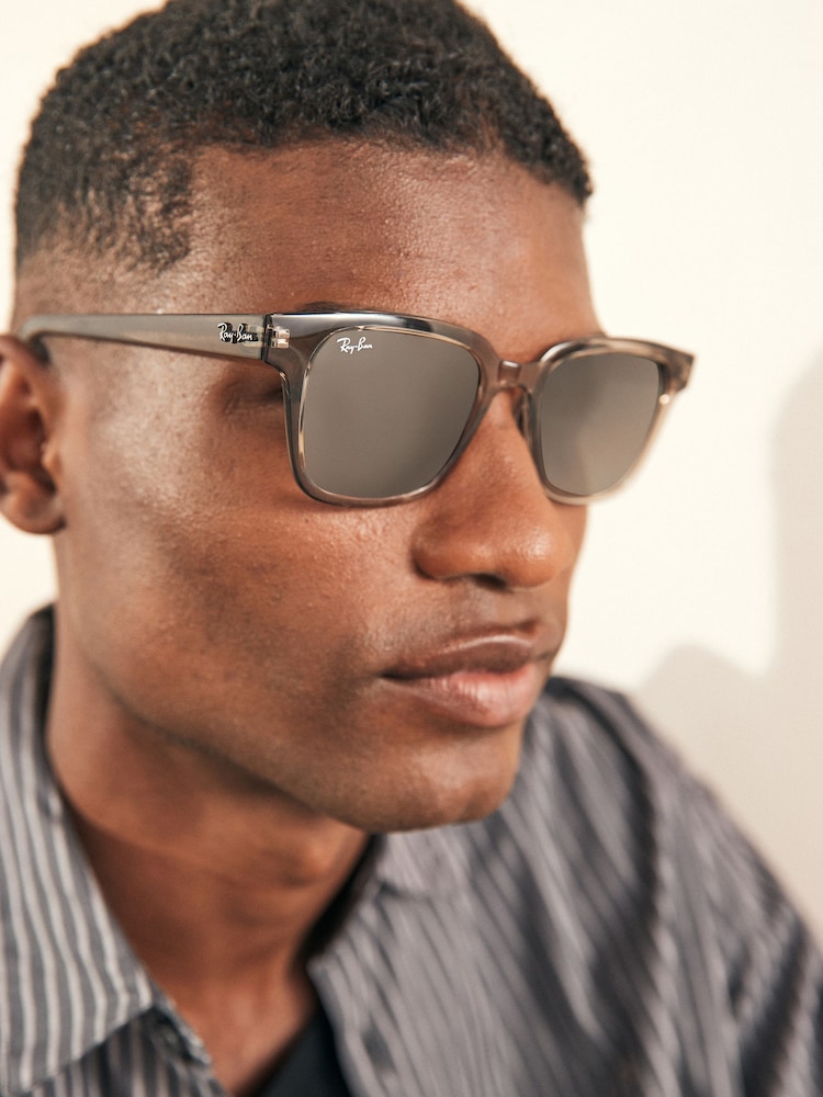 Ray-Ban RB4323 Wayfarer Sunglasses - Image 14 of 14
