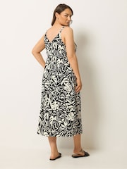 Yours Curve Black Textured Keyhole Dress - Image 3 of 5