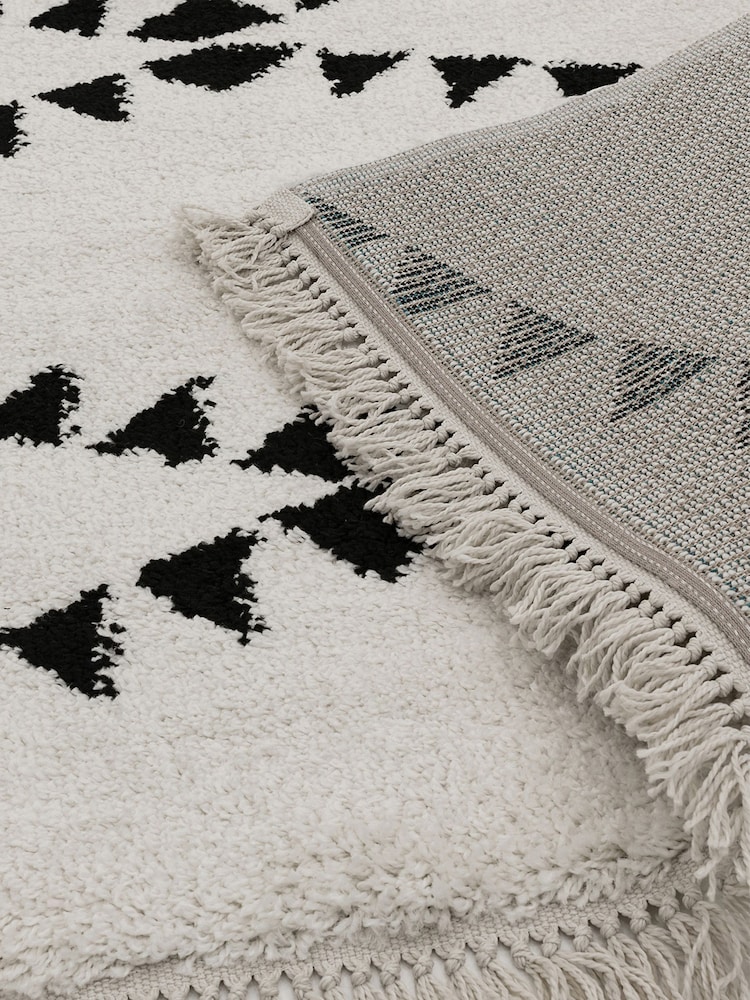 Asiatic Rugs Cream Rocco Flags Ultra Soft Rug - Image 4 of 4