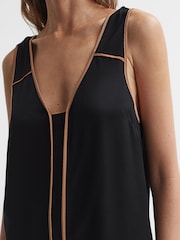 Reiss Black/Camel Jessy Sleeveless V-Neck Vest - Image 3 of 5