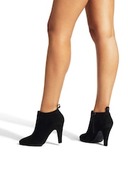 Kurt Geiger London Shoreditch Boots - Image 1 of 5