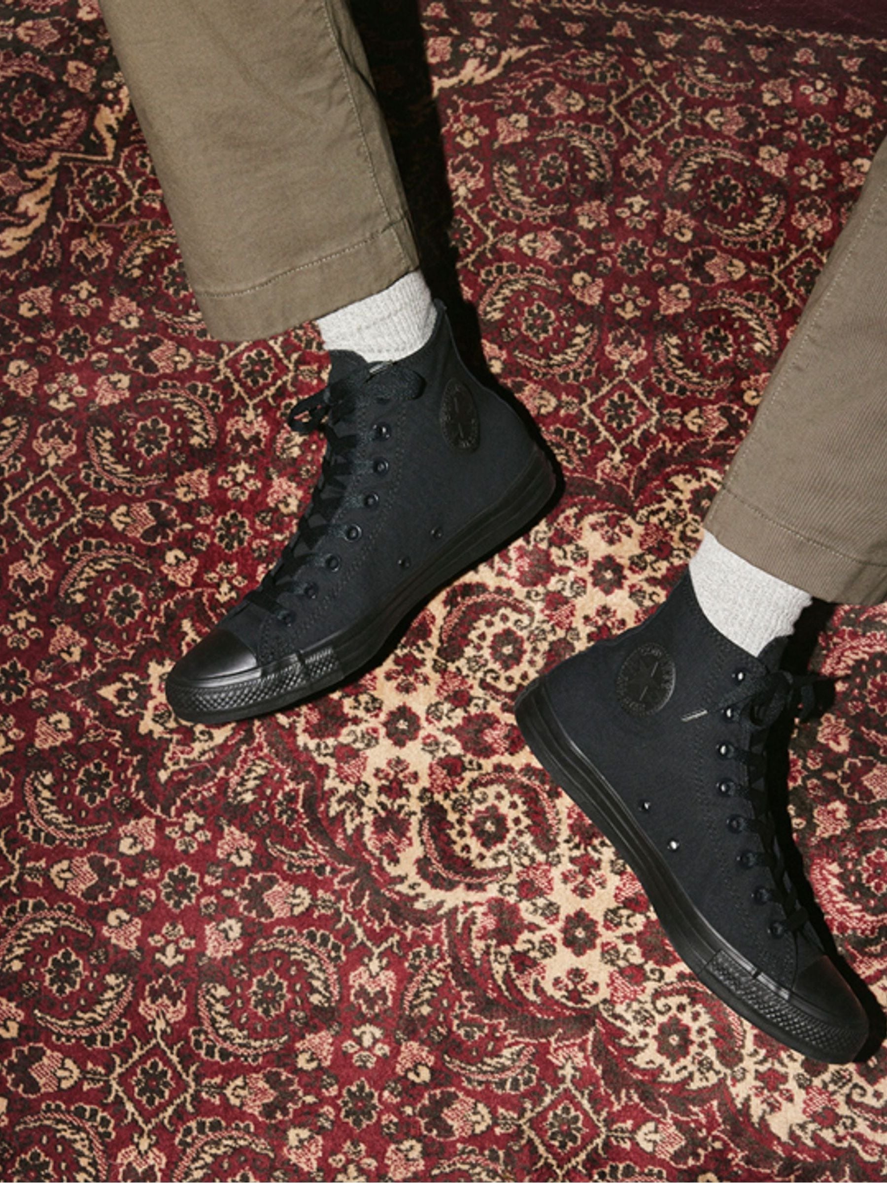 New all black converse online