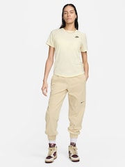 Nike Cream Sportswear Club Essentials 100% Cotton T-Shirt - Image 4 of 5