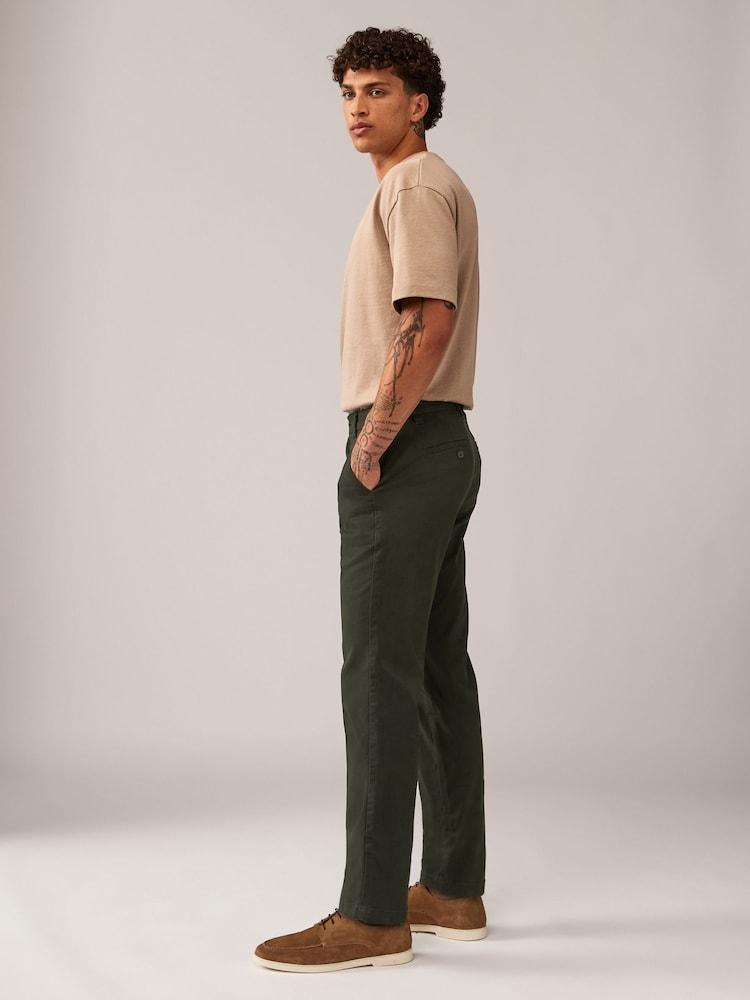 Grün/Khaki - Gerade Passform - Weiche, bedruckte Chinohose mit Stretch - Bild 2 von 11 Grün/Khaki - Gerade Passform - Weiche, bedruckte Chinohose mit Stretch - Bild 2 von 11