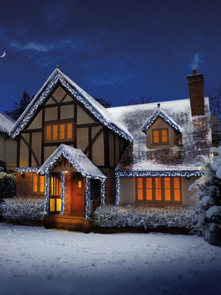 Premier Decorations Ltd White Brite 3000 LED Cluster Christmas Lights - Image 2 of 4