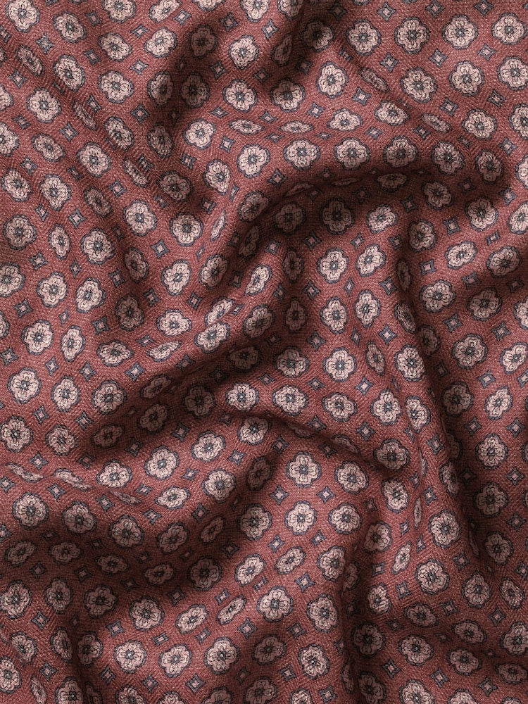 Rosa fresa - Pañuelo de bolsillo de seda con estampado de cachemira de Charles Tyrwhitt - Imagen 3 de 3 Rosa fresa - Pañuelo de bolsillo de seda con estampado de cachemira de Charles Tyrwhitt - Imagen 3 de 3