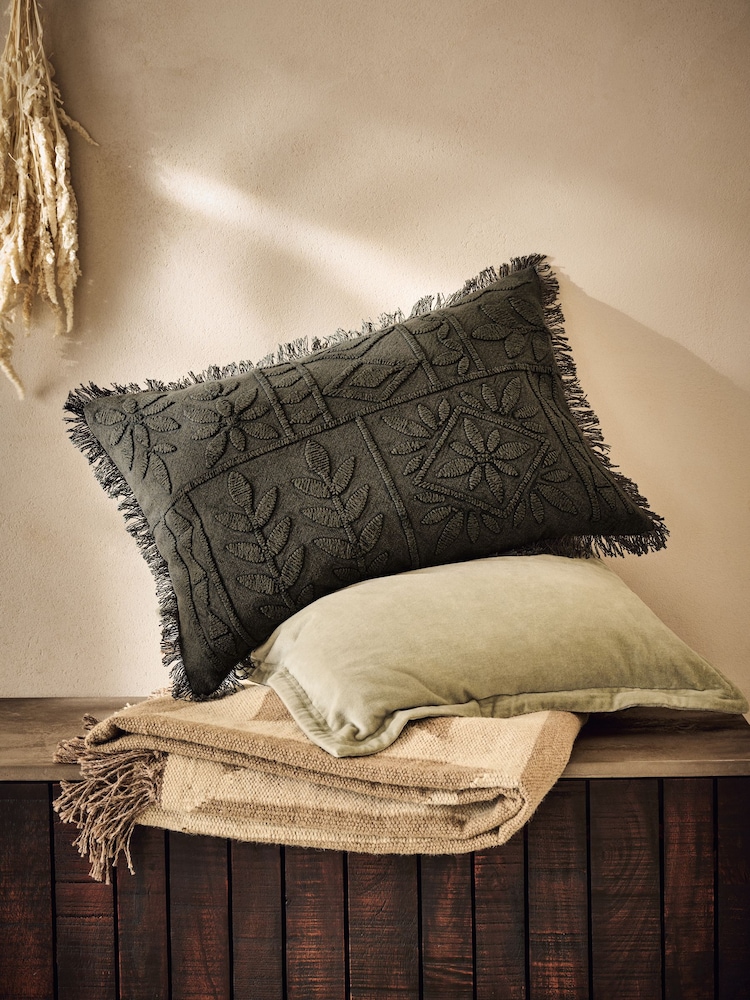 Подушка с ворсом French Connection Elmwood Distressed - Изображение 1 из 3