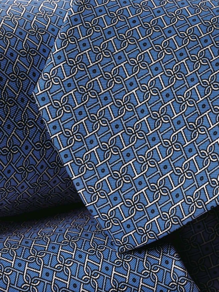 Charles Tyrwhitt Blue Silk Print Tie - Image 3 of 3 Charles Tyrwhitt Blue Silk Print Tie - Image 3 of 3