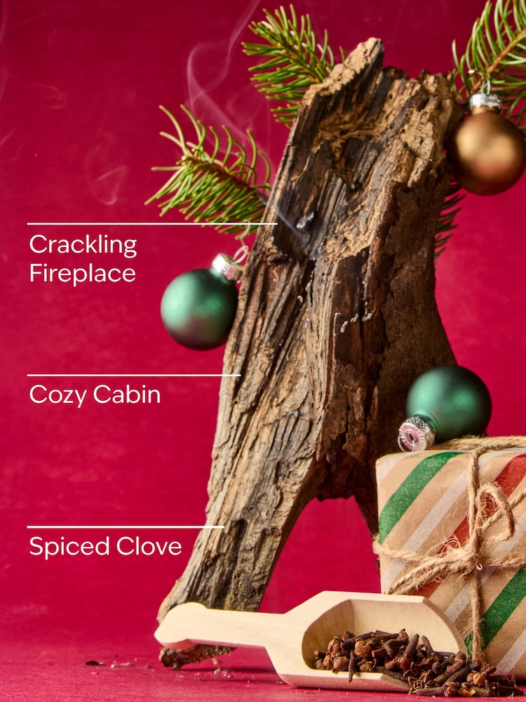 Bath & Body Works Christmas Cabin Wallflowers Fragrance Refill 24ml - Image 3 of 3