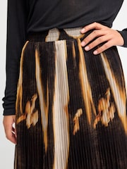 Schwarz mit Marmordruck - Plissierter Chiffon-Midirock - Bild 4 von 6