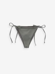 Self Geraffte, seitlich gebundene Bikinihose - Bild 5 von 5