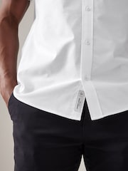 White Stretch Oxford Short Sleeve Shirt - Image 5 of 8