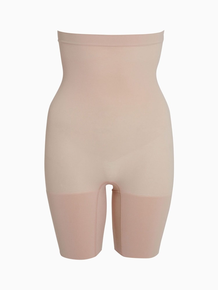 بيج ناعم - شورت Higher Power مع مشد متوسط من SPANX® - صورة 5 من 5