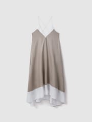 Reiss Ivory/Taupe Stevie Linen Colourblock Cross-Back Midi Dress - Image 2 of 5