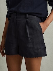 Reiss Navy Belle Linen Belted Shorts - Image 4 of 6