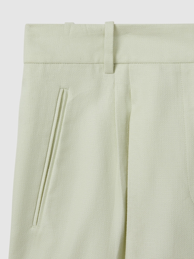 Reiss Mint Dianna Front Pleat Linen Blend Suit Shorts - Image 6 of 6