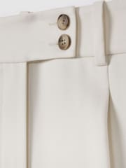 Reiss Cream Millie Front Pleat Tailored Shorts - Image 6 of 6
