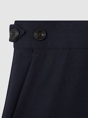 marine - Pantalon slim Reiss Belmont avec ajustement sur le côté - Image 6 de 6