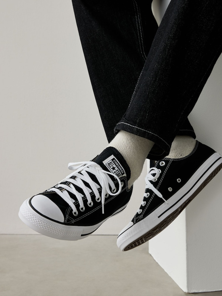 Converse Black Chuck Taylor Ox Trainers - Image 2 of 8