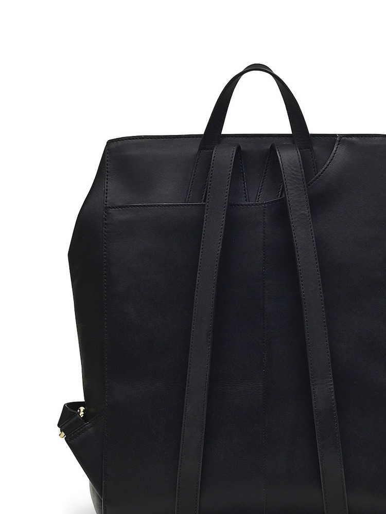 Radley Pockets medium zip top backpack NWT Fabric Medium Sized Black Backpack | Pocket Essentials SS25  main image 3