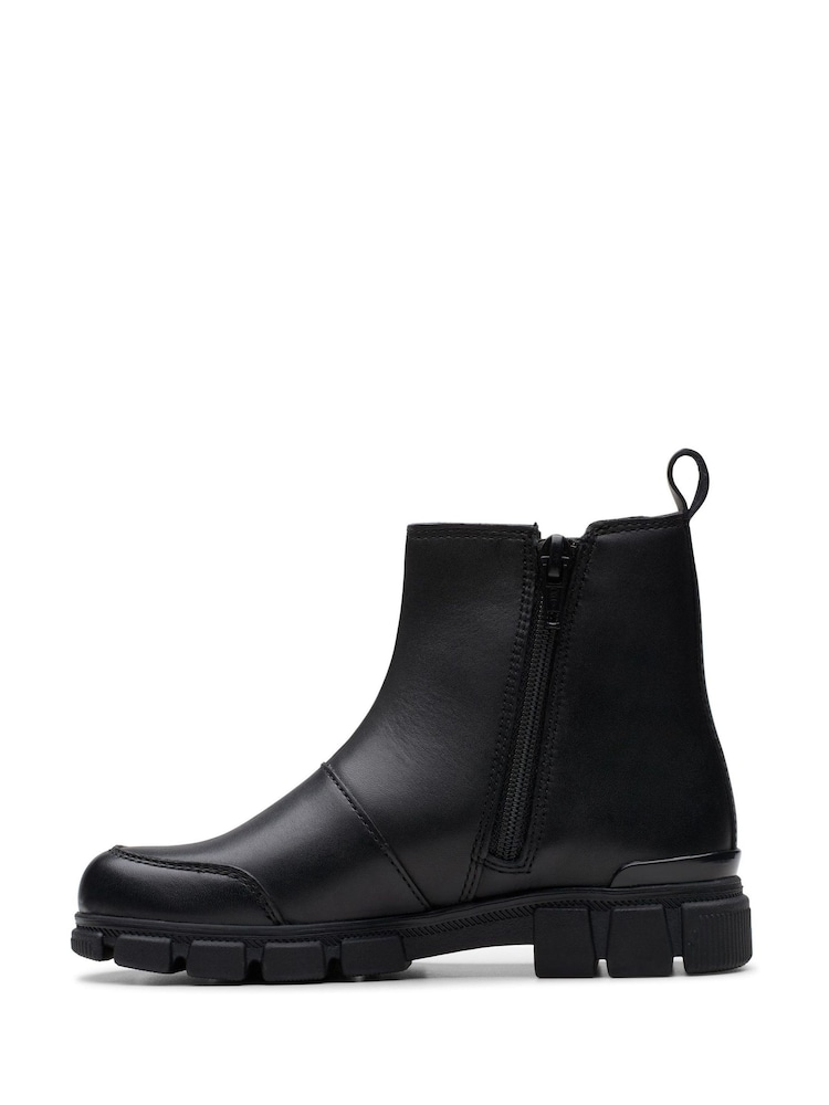 Clarks Black Standard Fit (F) Leather Waterproof Evyn Chelsea Boots - Image 2 of 7