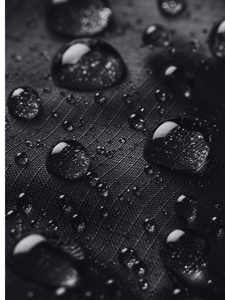 Under Armour Black Insulate Gilet - Image 6 of 6