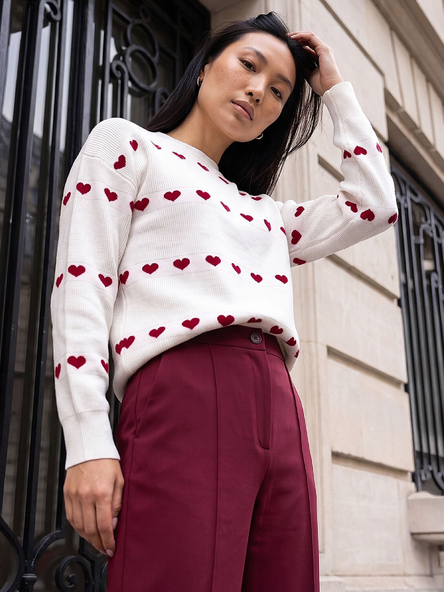 Dusk Women's Ivory Heart Relaxed Fit Jumper In | Size: 16 - Image 2
