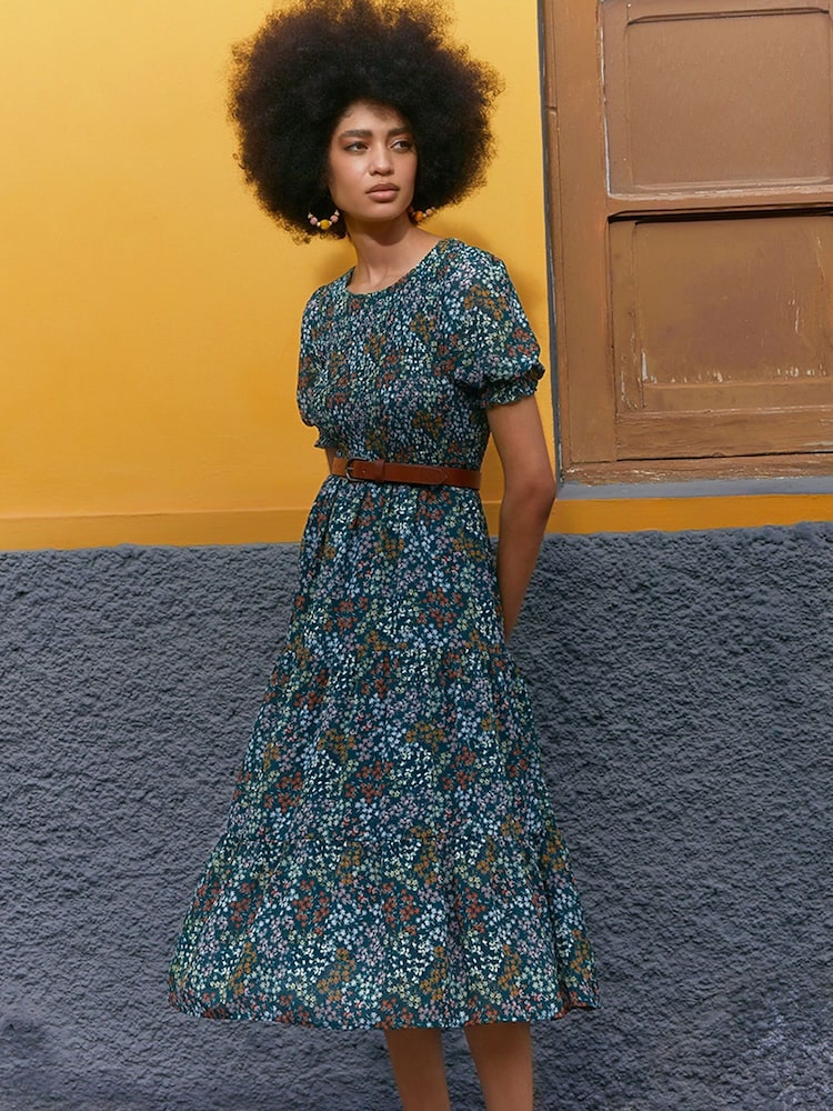 Apricot Green Ditsy Spray Smock Short Sleeve Midi Dress - Image 2 of 4 Apricot Green Ditsy Spray Smock Short Sleeve Midi Dress - Image 2 of 4