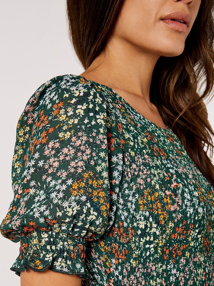 Apricot Green Ditsy Spray Smock Short Sleeve Midi Dress - Image 4 of 4 Apricot Green Ditsy Spray Smock Short Sleeve Midi Dress - Image 4 of 4