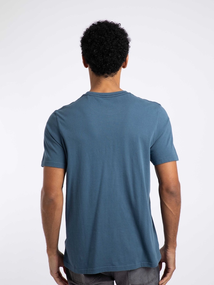 أزرق - Weird Fish Big Fish Front Print Graphic T-Shirt - صورة 2 من 6