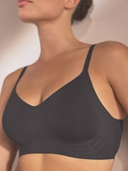 Black Smoothing Light Pad Non Wire Ultimate Comfort Bra - Image 5 of 8