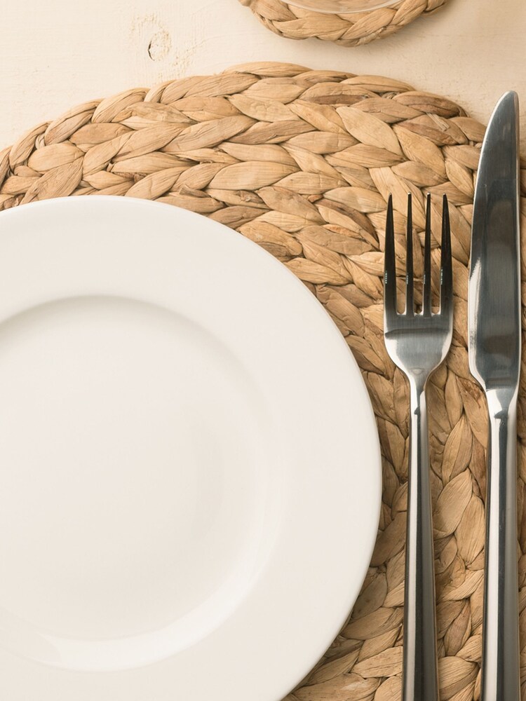 Set of 4 Natural Water Hyacinth Placemats - Image 1 of 3 Set of 4 Natural Water Hyacinth Placemats - Image 1 of 3
