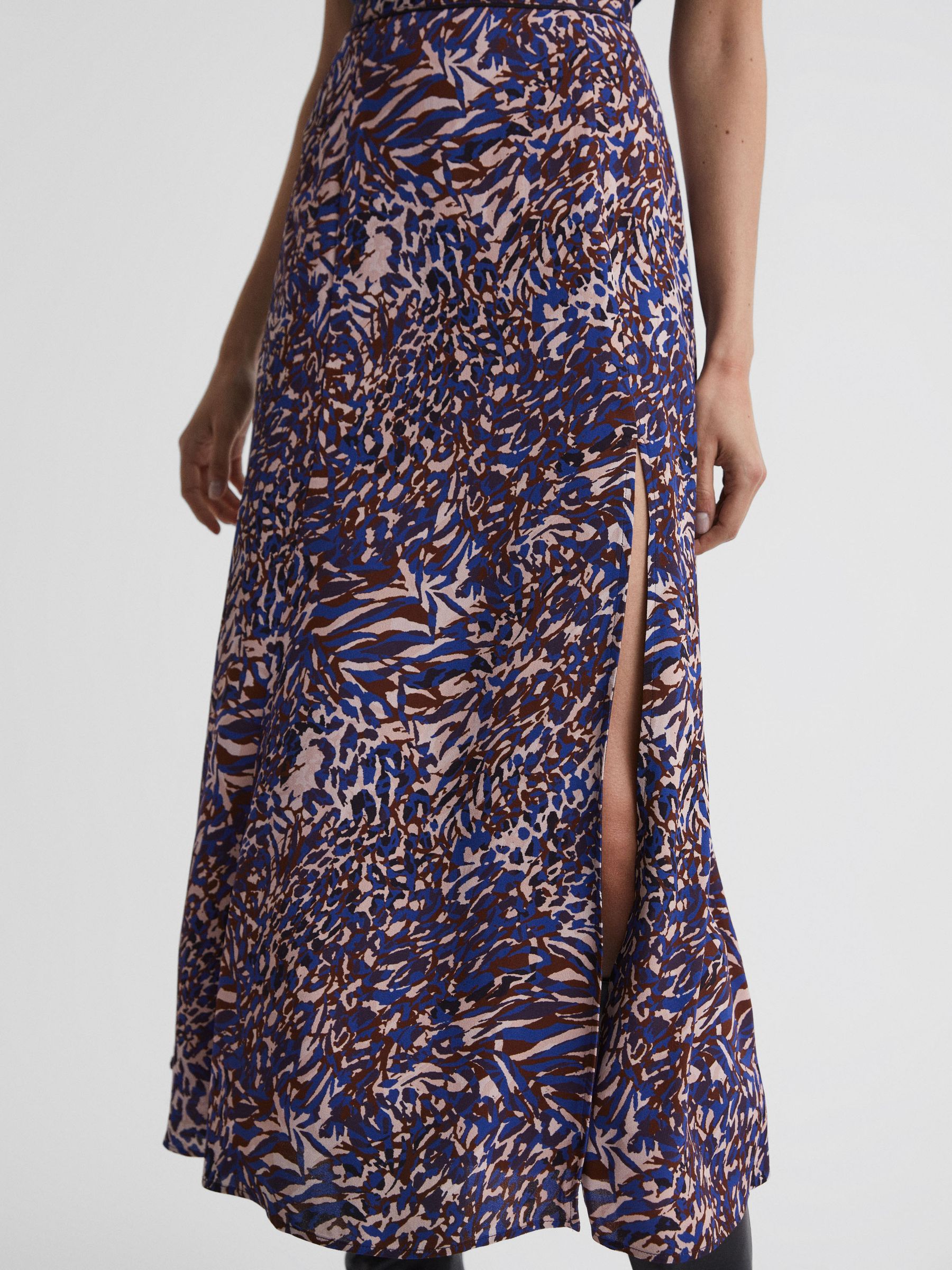 【海外限定】REISS☆スカートBlack Katia Printed Slip Midi Ski Buy Reiss Blue Katia Printed Midi Skirt from the Next UK