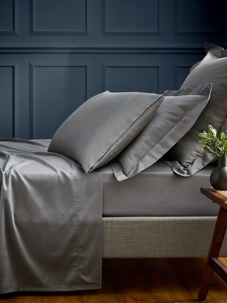 Bedeck of Belfast Grey Bob 600 Thread Count Egyptian Cotton Housewife Pillowcases - Image 1 of 2