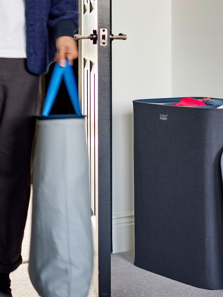 Panier à Linge Joseph Joseph Tota Trio Luxe 90 Litres Noir - Design Pratique Avec Séparation