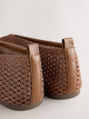 Tanso - Forever Comfort® Highcut Crochet Ballet Flats - Larawan 9 ng 9