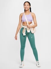 Фиолетово-лавандовый - Спортивное бюстгальтер Nike DriFIT One - Изображение 4 из 4