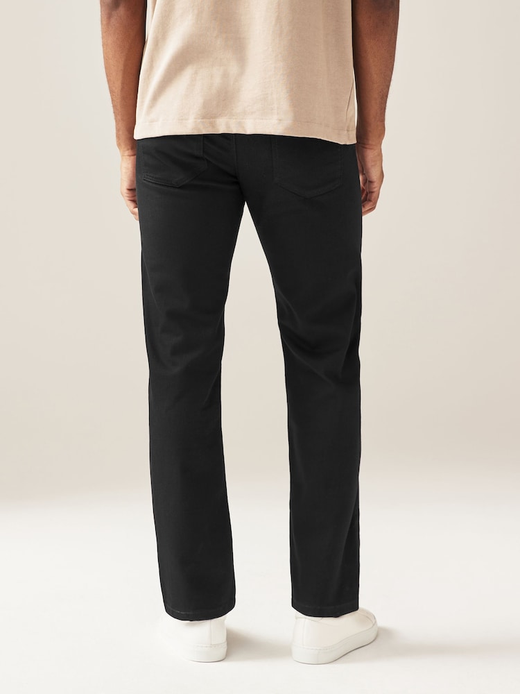 أسود سادة - قياس مستقيم - Forever Colour Classic Stretch Jeans - صورة 2 من 10 أسود سادة - قياس مستقيم - Forever Colour Classic Stretch Jeans - صورة 2 من 10