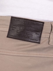 D555 Cream Kelvin Tapered Fit Five Pocket Stretch Twill Chinos With Peach Finish - Image 5 of 9
