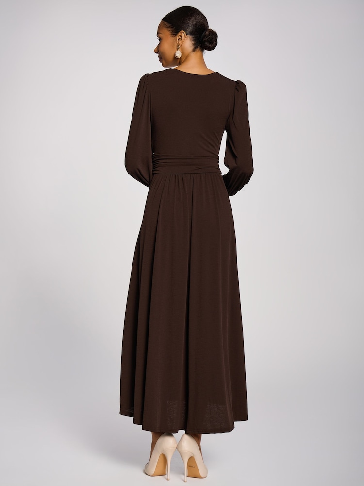 Brun - Jolie Moi Long Sleeve V-Neck Jersey Maxi Dress - Image 2 de 6