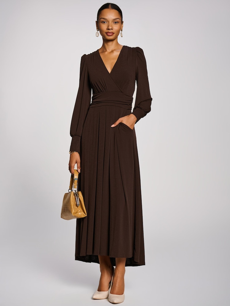 Brun - Jolie Moi Long Sleeve V-Neck Jersey Maxi Dress - Image 6 de 6