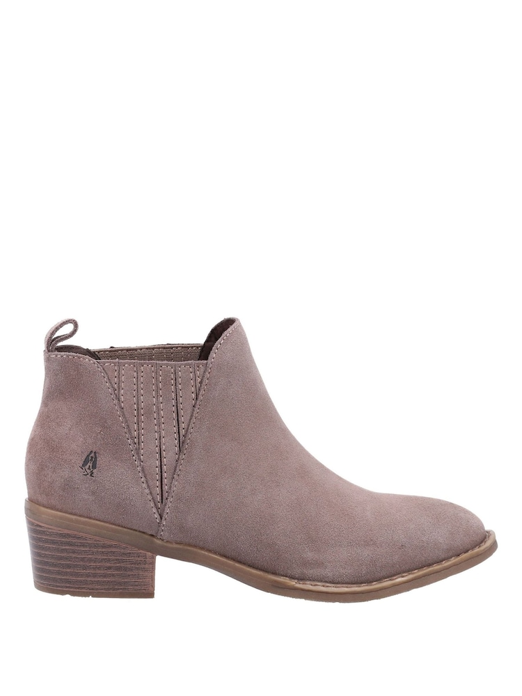 بني موكا - بوت بارتفاع الكاحل Isobel من Hush Puppies - صورة 1 من 4 بني موكا - بوت بارتفاع الكاحل Isobel من Hush Puppies - صورة 1 من 4