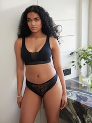 Black Non Pad Non Wire Smoothing Floral Lace Bra - Image 3 of 9